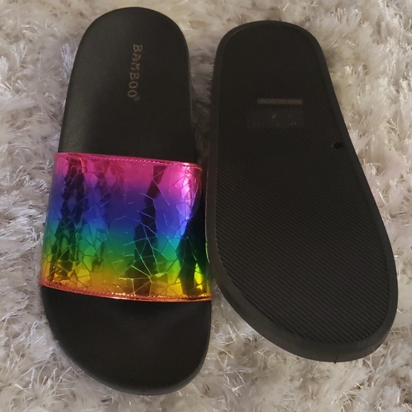 Slides - Picture 3 of 4